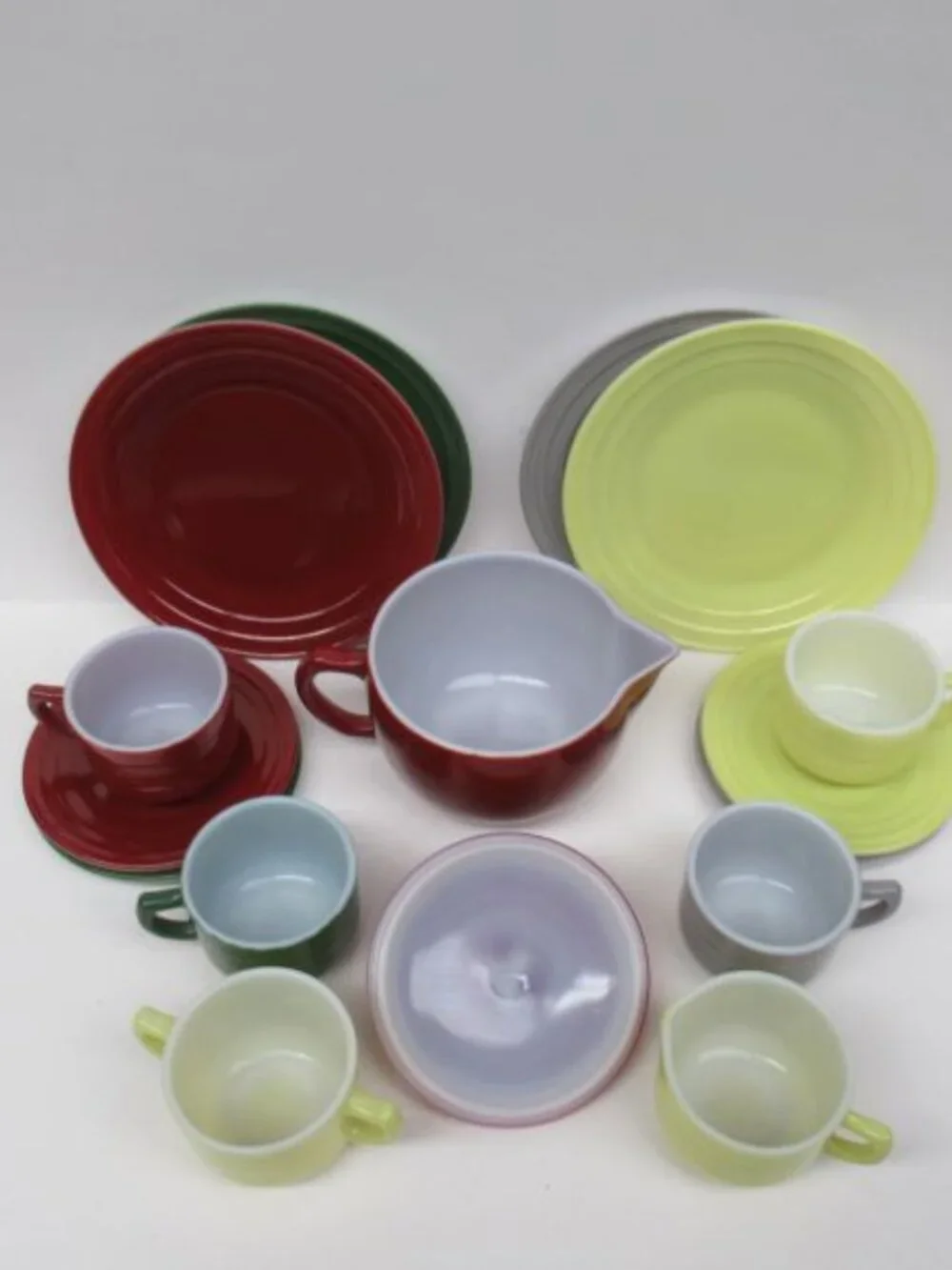 Hazel Atlas MODERNTONE Little Hostess 16-Pc Childs Dish Set, Burgundy Teapot